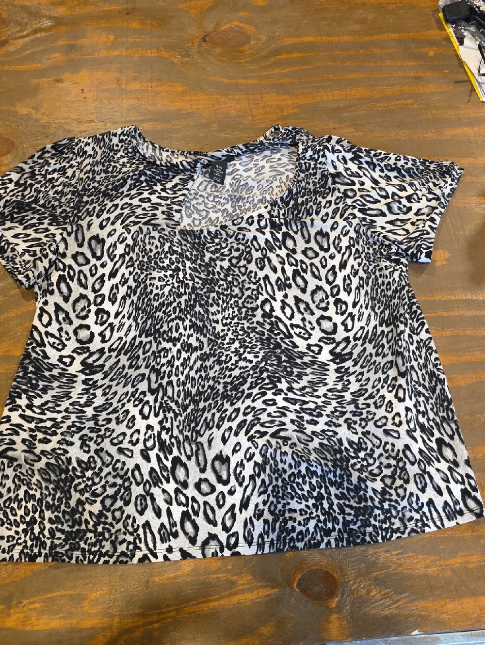 Lane Bryant Black and White Leopard Print Top